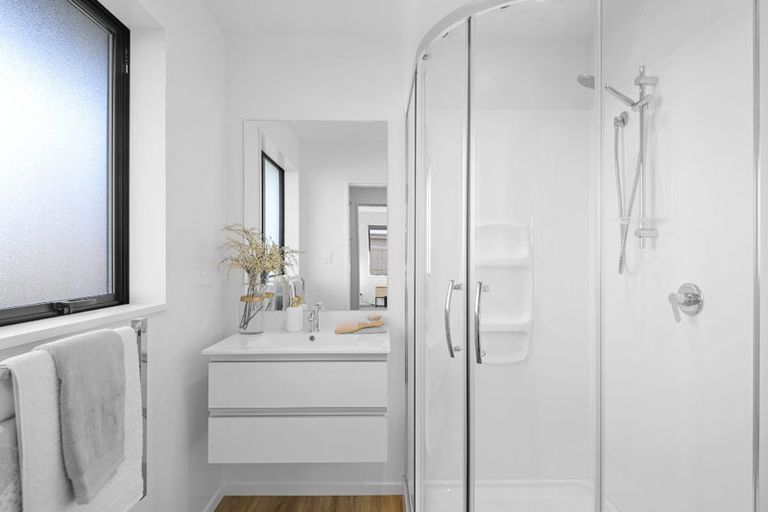 Photo of property in 16 Rita Angus Road, Belfast, 8051