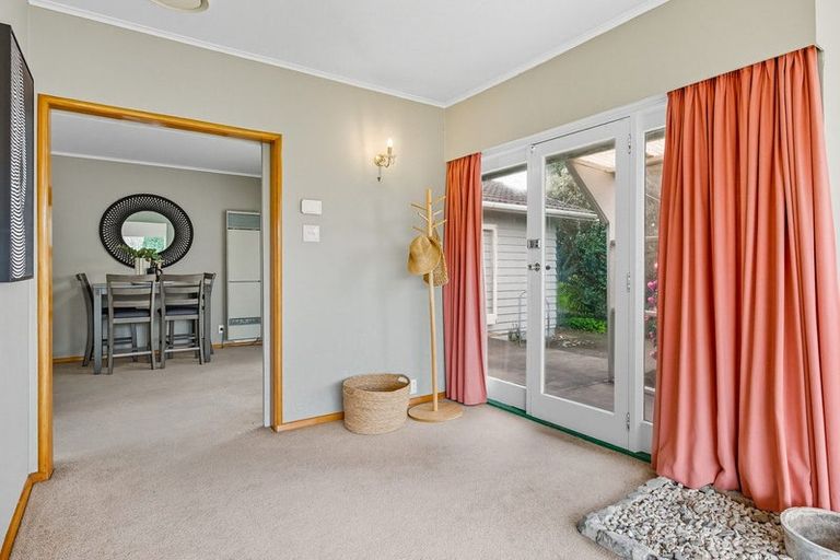 Photo of property in 141 Matatua Road, Raumati Beach, Paraparaumu, 5032