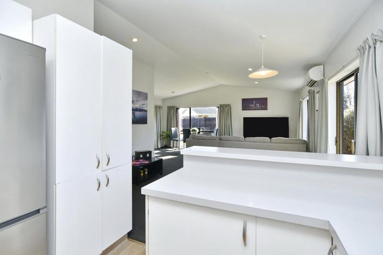 Photo of property in 6 Heriott Close, Burwood, Christchurch, 8083
