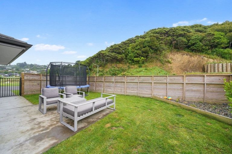 Photo of property in 9 Tradewinds Drive, Whitby, Porirua, 5024