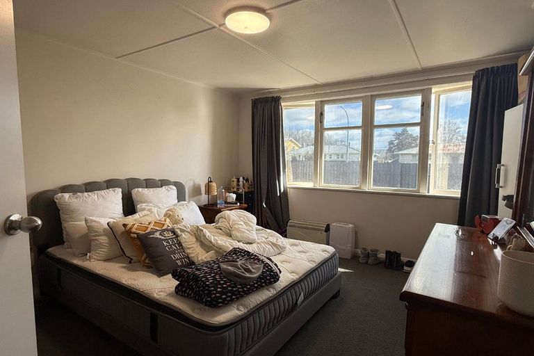 Photo of property in 1011 Sussex Street, Mayfair, Hastings, 4122