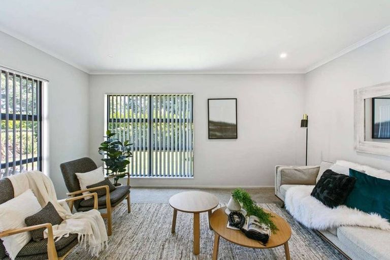 Photo of property in 41 Andalusian Way, Karaka, Papakura, 2113