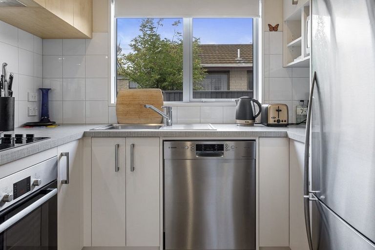 Photo of property in 2/78 Canon Street, St Albans, Christchurch, 8014