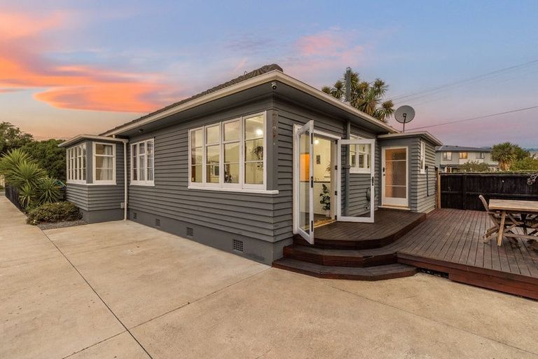 Photo of property in 19 Sewell Street, Linwood, Christchurch, 8062