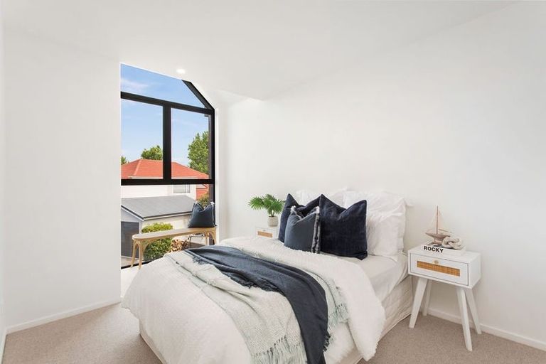 Photo of property in 2/50b Murray Place, Saint Albans, Christchurch, 8014