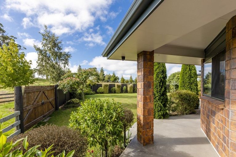 Photo of property in 10 Parkland Drive, Waipawa, 4210