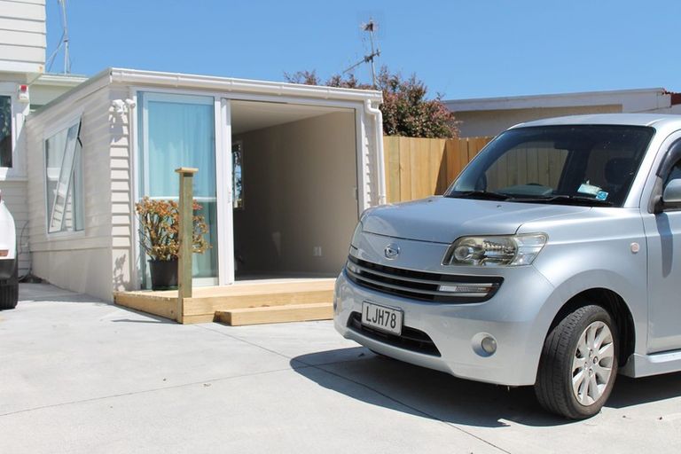 Photo of property in 58 Maclean Street, Paraparaumu Beach, Paraparaumu, 5032