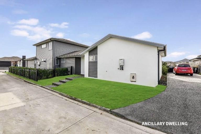 Photo of property in 8 Kaaka Street, Cambridge, 3434