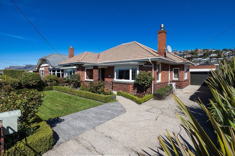 Photo of property in 104 Surrey Street, Forbury, Dunedin, 9012