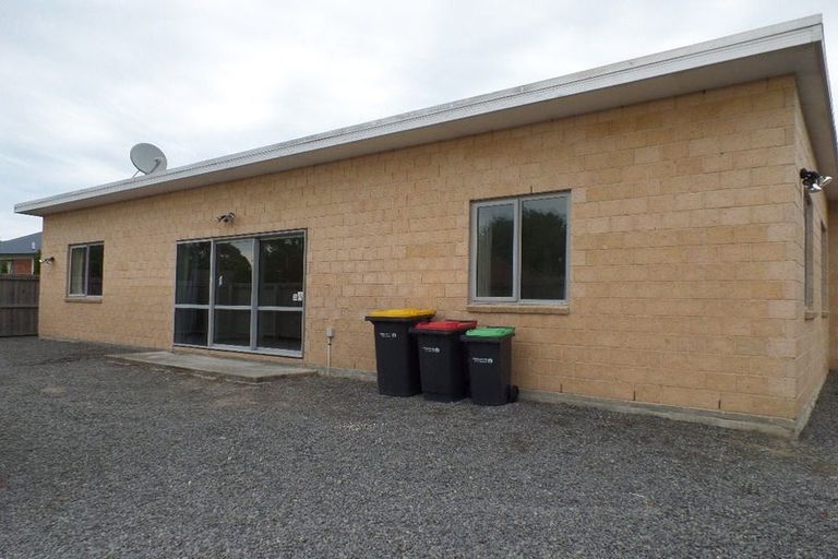 Photo of property in 5b Paeroa Street, Riccarton, Christchurch, 8041