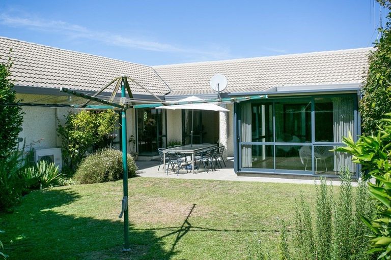 Photo of property in 12 Hall Street, Cambridge, 3434