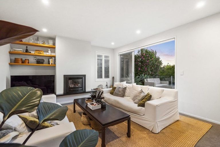Photo of property in 1/56 Castor Bay Road, Castor Bay, Auckland, 0620
