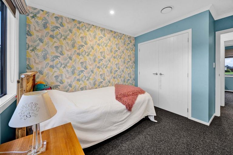 Photo of property in 7 Mercade Close, Stratford, 4332