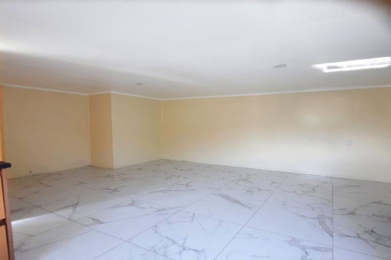 Photo of property in 53 Burbank Avenue, Manurewa, Auckland, 2102