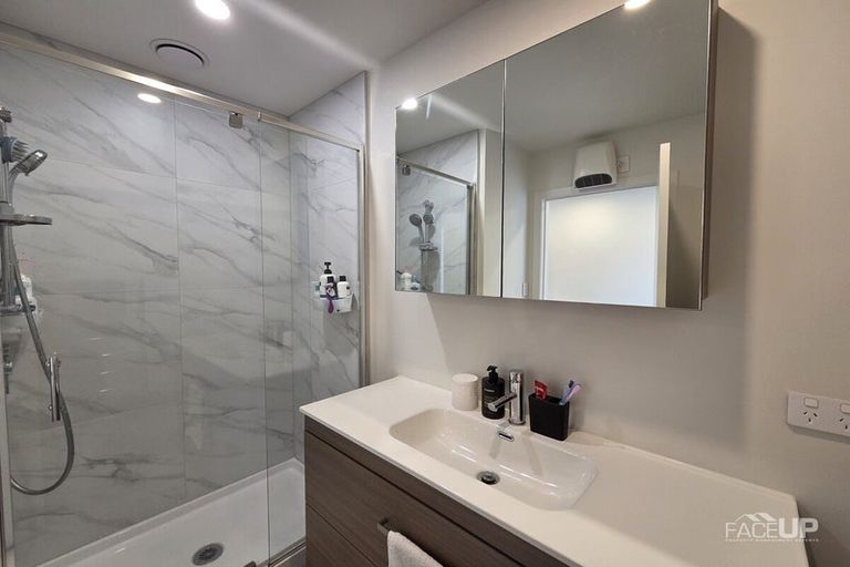 Photo of property in 8/20 Moor Avenue, Te Atatu Peninsula, Auckland, 0610