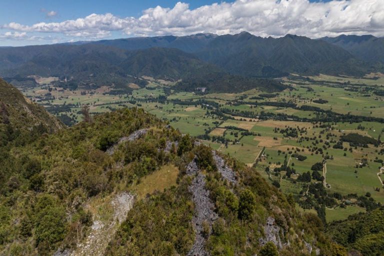 Photo of property in 742 Rameka Creek Road, East Takaka, Takaka, 7183