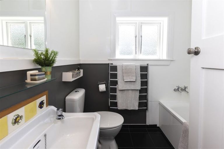 Photo of property in 229 Selwyn Street, Spreydon, Christchurch, 8024