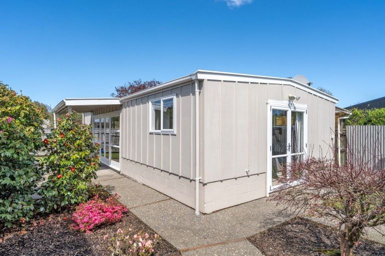 Photo of property in 72 Kuratawhiti Street, Greytown, 5712