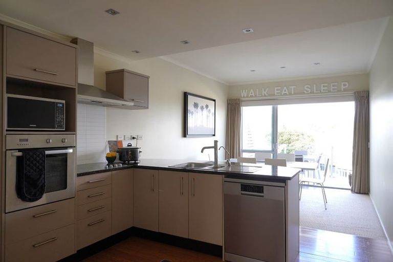 Photo of property in 4-u26 Seaview Road, Paraparaumu Beach, Paraparaumu, 5032