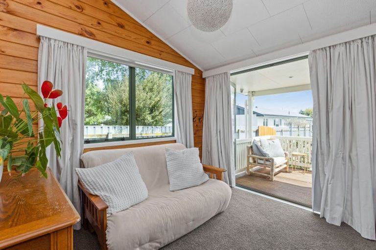 Photo of property in 8a Nimon Street, Havelock North, 4130