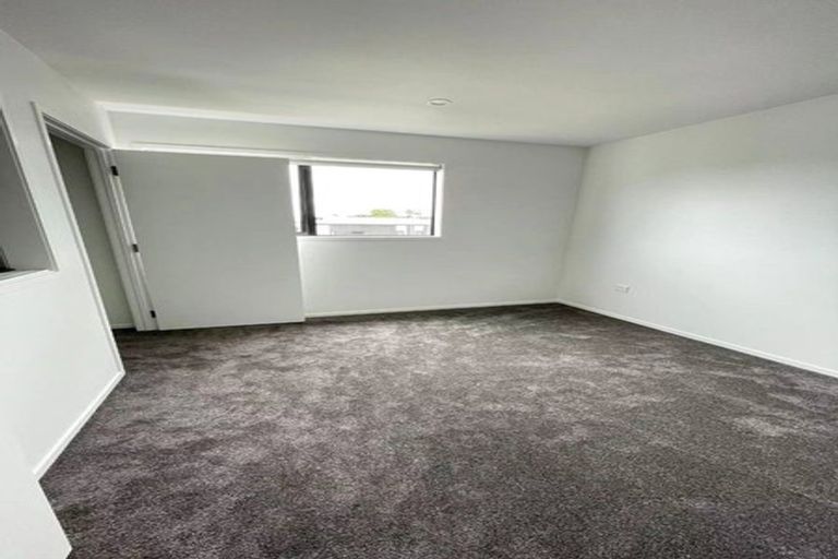 Photo of property in 6/41 Kervil Avenue, Te Atatu Peninsula, Auckland, 0610