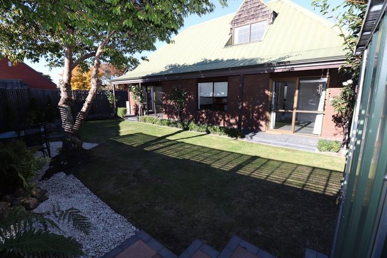 Photo of property in 31a Larch Place, Casebrook, Christchurch, 8051