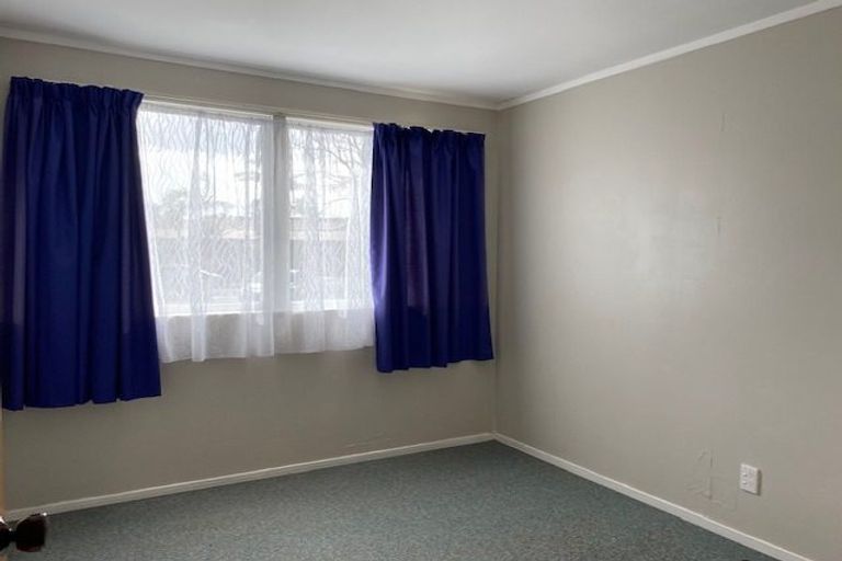 Photo of property in 83 Sunderlands Road, Half Moon Bay, Auckland, 2012