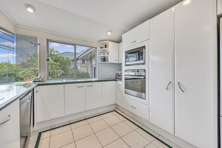 Photo of property in 15 Bluefin Way, West Harbour, Auckland, 0618