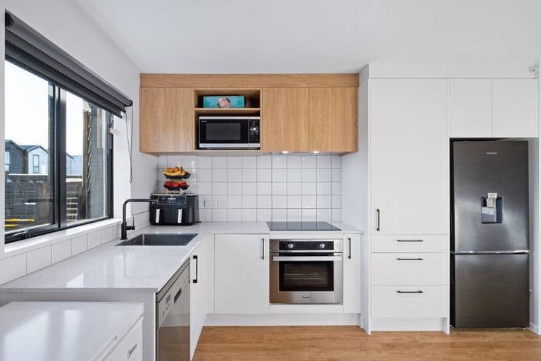 Photo of property in 55 Miromiro Street, Broomfield, Christchurch, 8042