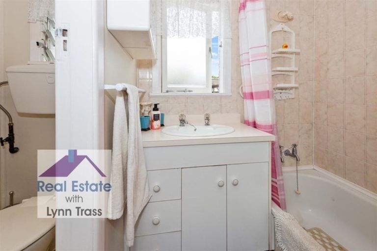 Photo of property in 37 Churchill Street, Kensington, Whangarei, 0112