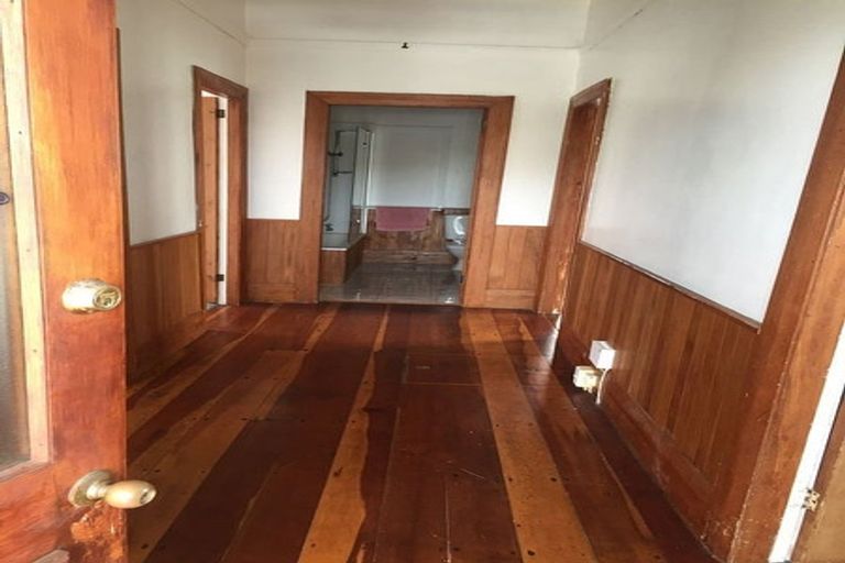 Photo of property in 17a Princes Street, Hawera, 4610