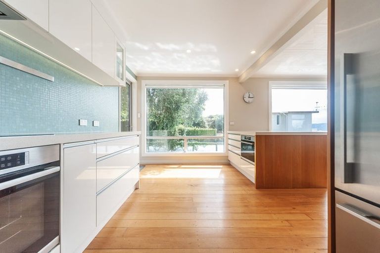 Photo of property in 20 Beere Haven Road, Seatoun, Wellington, 6022