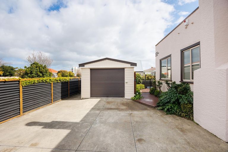 Photo of property in 31 Puriri Terrace, Roslyn, Palmerston North, 4414