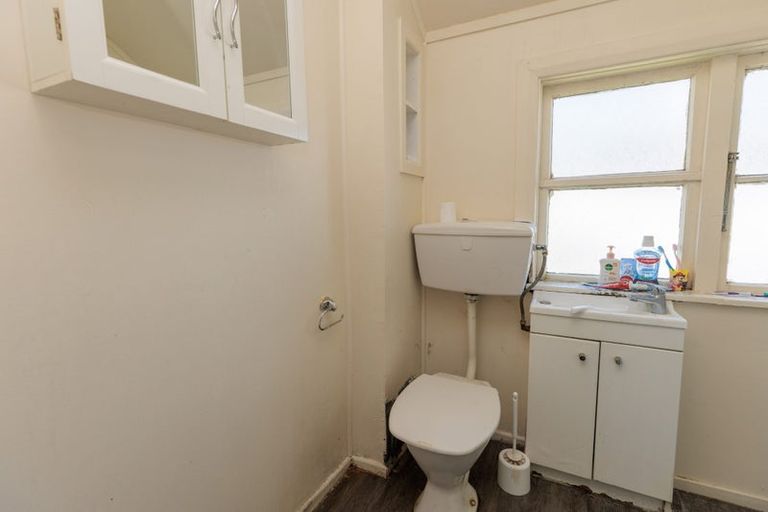 Photo of property in 4/87 Cambridge Terrace, Waterloo, Lower Hutt, 5011