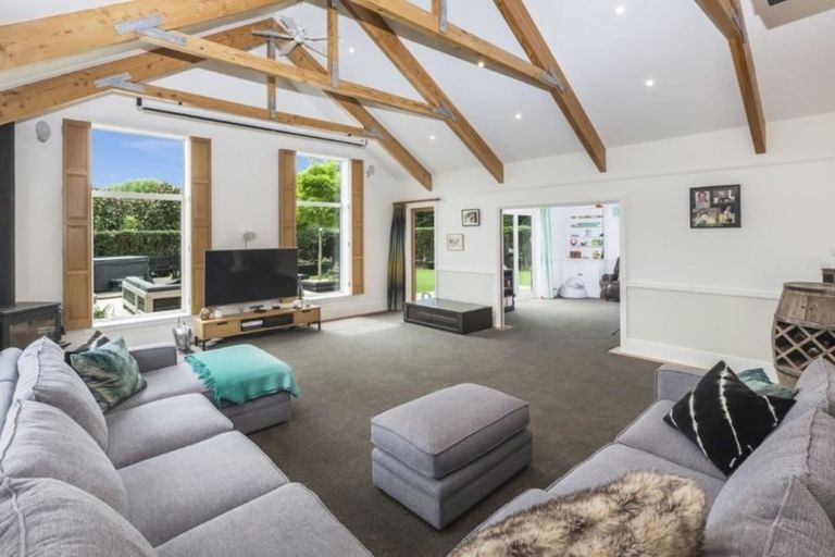 Photo of property in 17 Palmview Drive, Rangiora, 7400