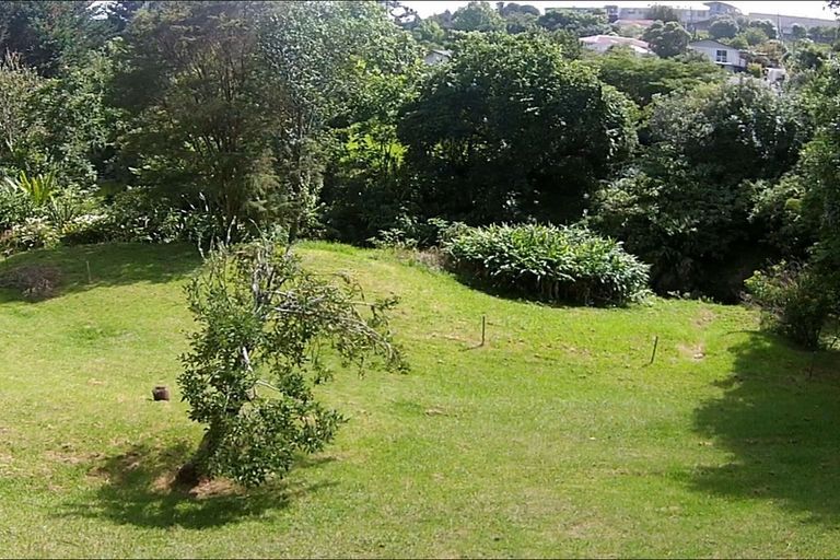 Photo of property in 44 Russell Road, Wainuiomata, Lower Hutt, 5014