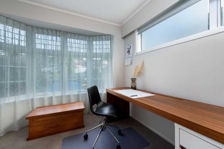 Photo of property in 147 Churchill Road, Rothesay Bay, Auckland, 0630