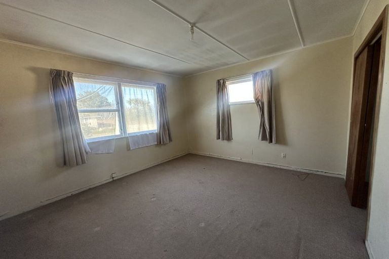 Photo of property in 6 Bates Street, Papakura, 2110