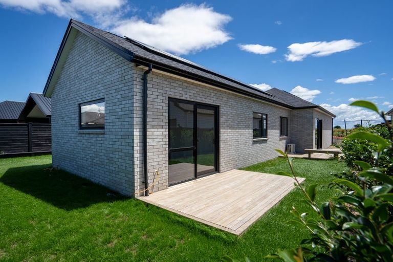 Photo of property in 38 Isobel Hodgson Drive, Cambridge, 3434