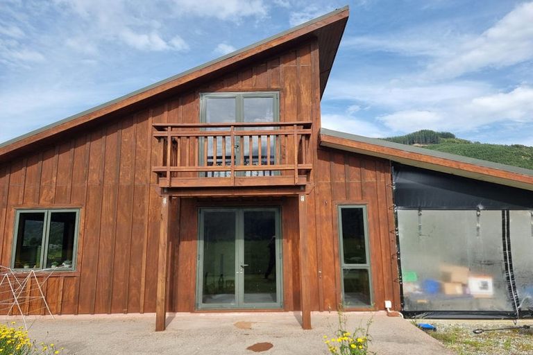 Photo of property in 72 Hotham Street, Murchison, 7007