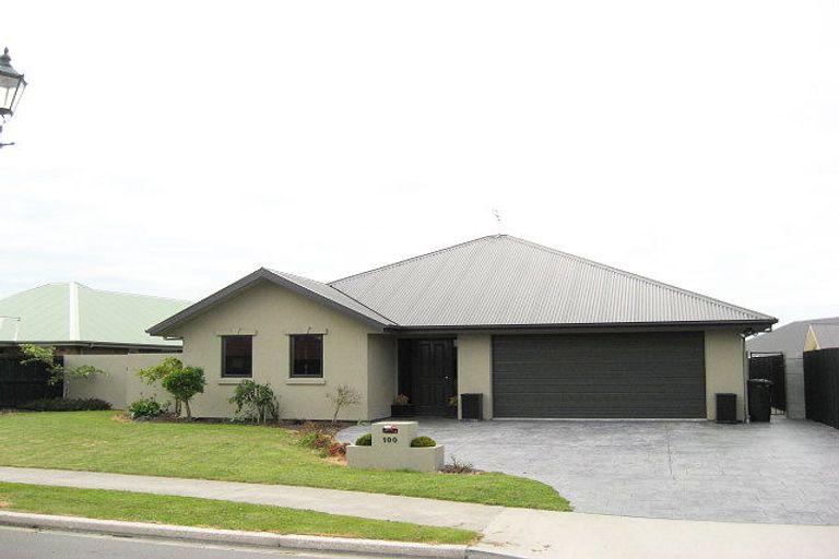Photo of property in 100 Courtenay Drive, Kaiapoi, 7630