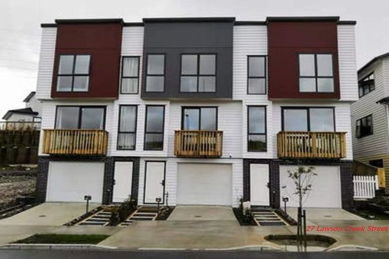 Photo of property in 27 Lawson Creek Street, Massey, Auckland, 0614