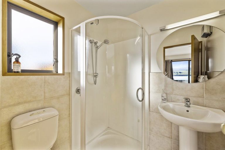 Photo of property in 14 Kingsgate Lane, Waihola, Milton, 9073