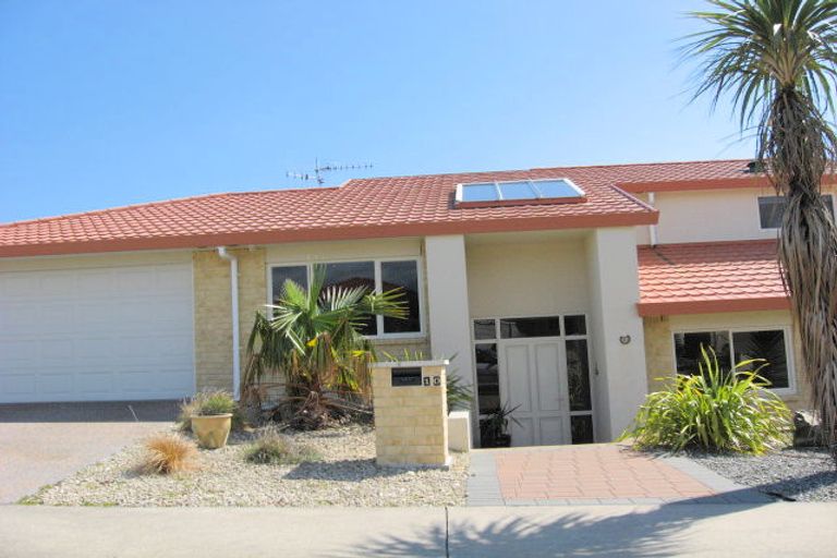 Photo of property in 10 Millennium Hill, Paraparaumu, 5032