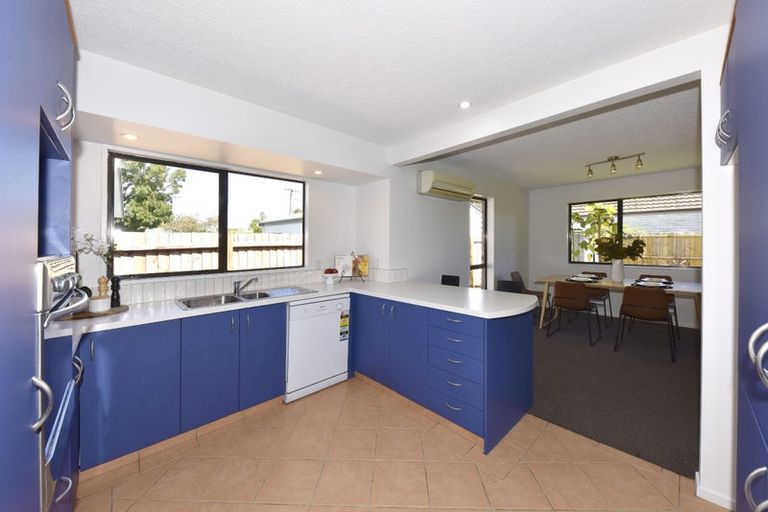 Photo of property in 3 Connemara Drive, Northwood, Christchurch, 8051