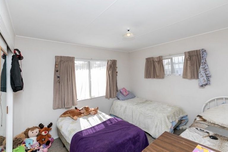 Photo of property in 22 Pringle Place, Nawton, Hamilton, 3200