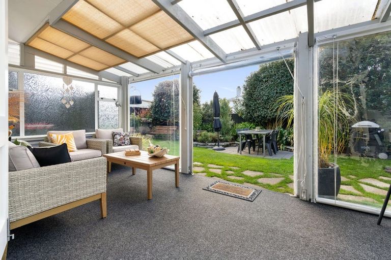 Photo of property in 37 Kent Street, Levin, 5510