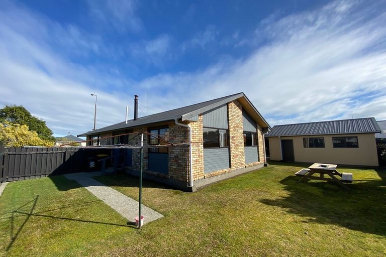 Photo of property in 220 Stafford Street, Hokitika, 7810
