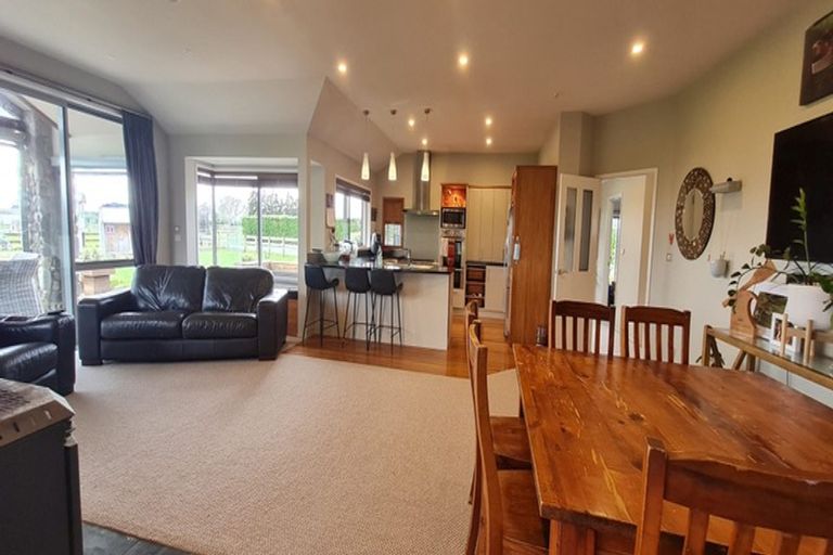 Photo of property in 190 Ohanga Road, Onaero, Waitara, 4383
