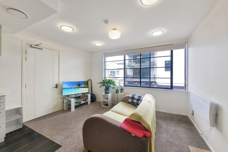 Photo of property in 107/3u Roxburgh Street, Mount Victoria, Wellington, 6011